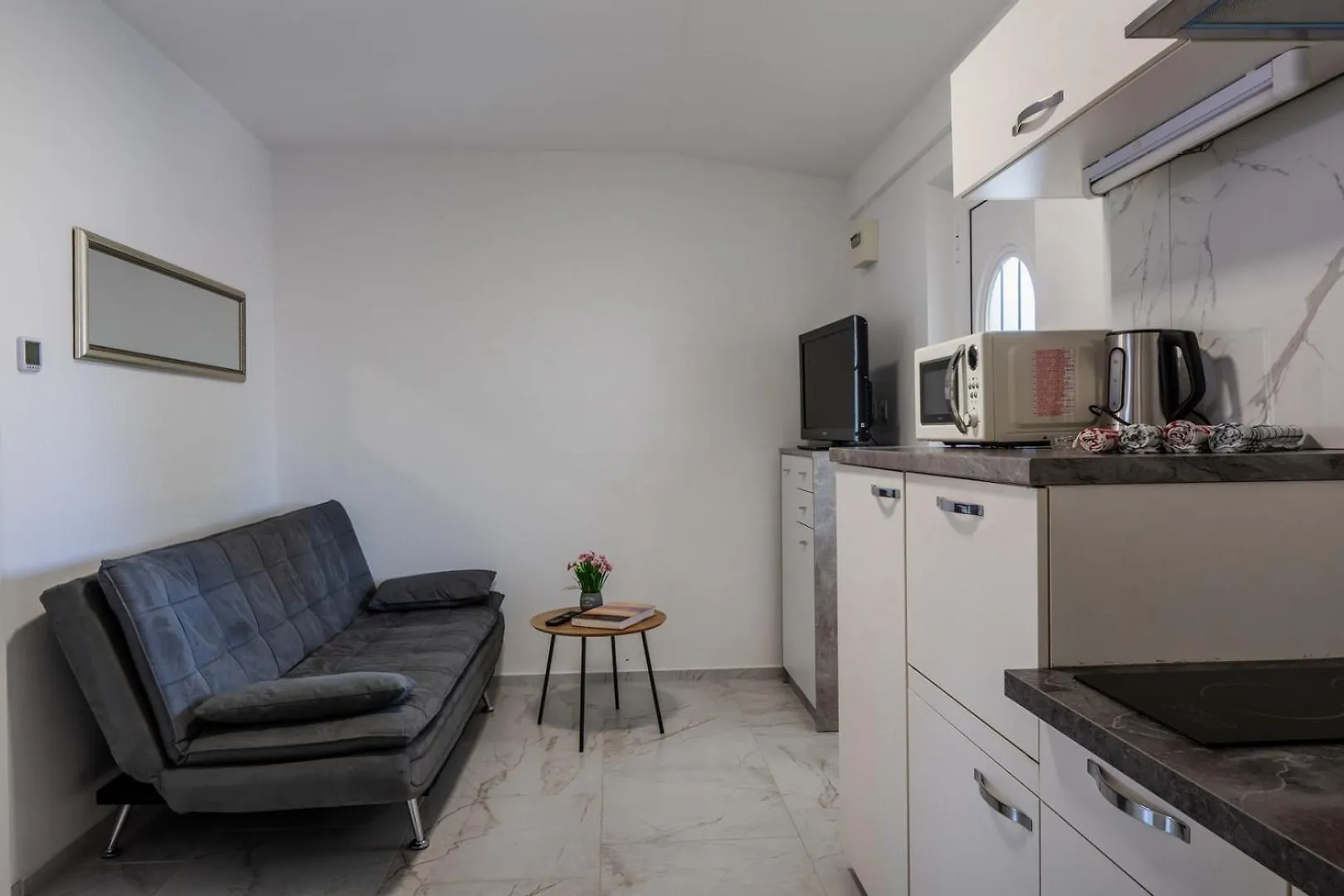 Apartments Kristija Vir 0*,