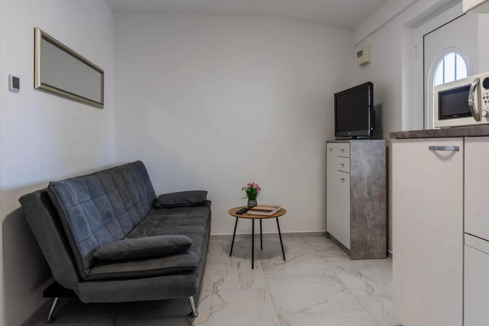 Apartments Kristija Vir 0*,