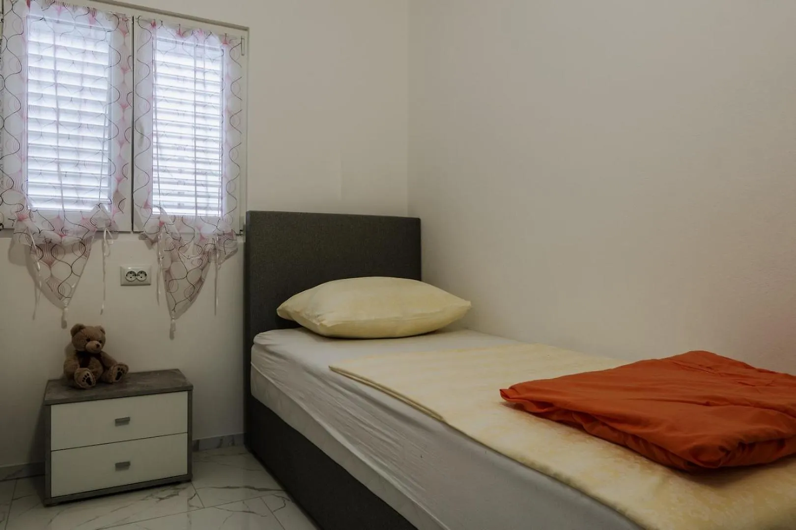 Apartments Kristija Vir Croatia